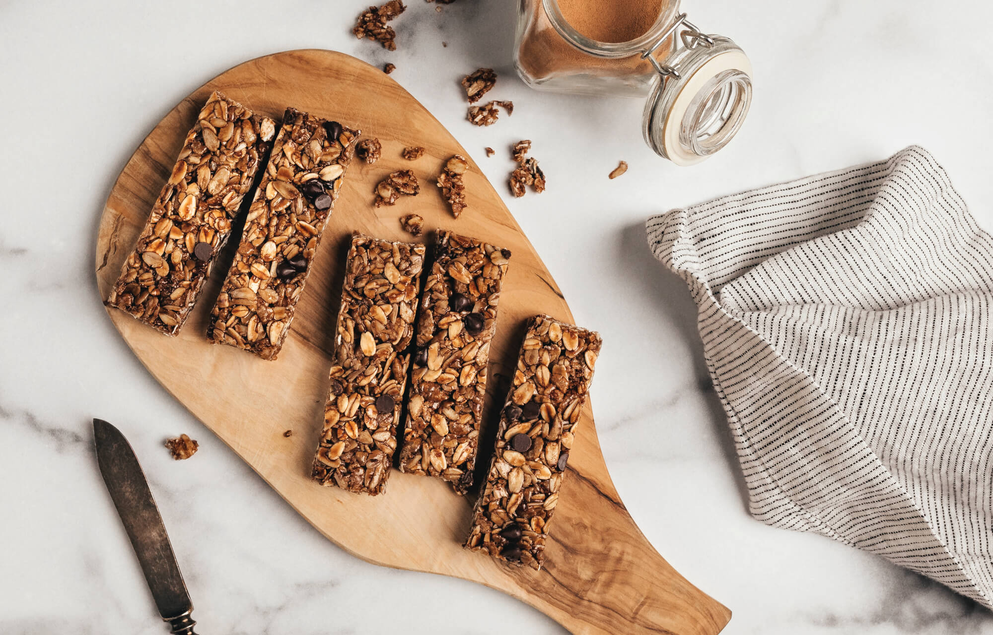 granola bars made with evergrain ingredients